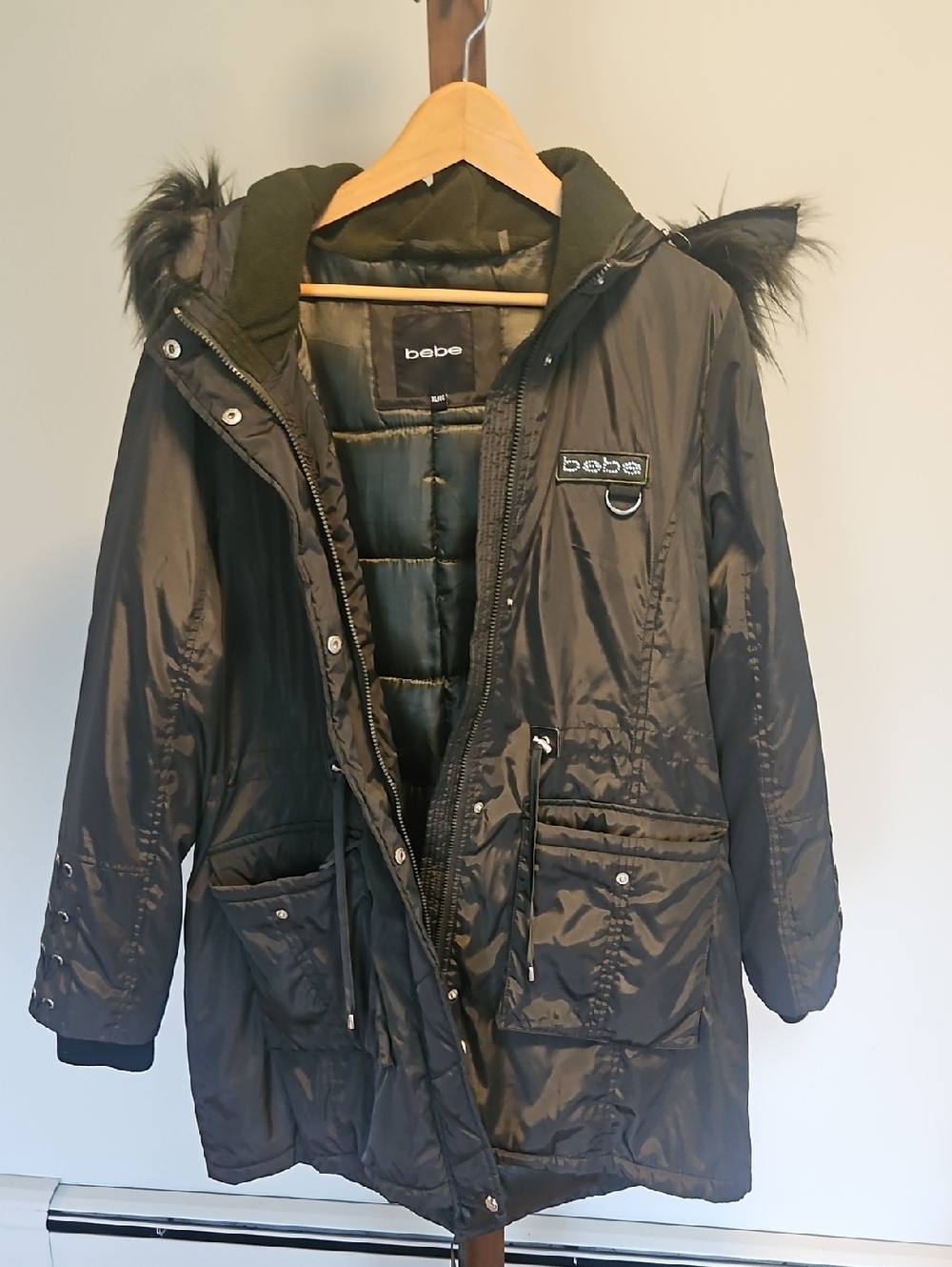 bebe Womens Black Quilted Puffer Parka with Faux Fur Trim XL/TG